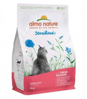 Almo nature holistic gatto adult sterilised con salmone fresco